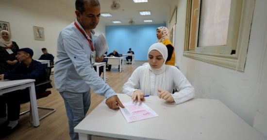 طلاب الثانوية العامة المحبوسين يؤدون الامتحانات خلف الأسوار