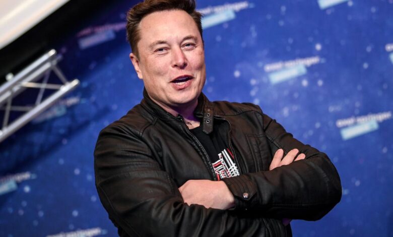 قام Elon Musk بتعديل قواعد تويتر للسماح بالمواد الإباحية الصريحة