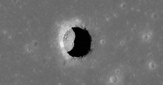 اكتشاف كهف على سطح القمر قد يكون موطنًا للبشر