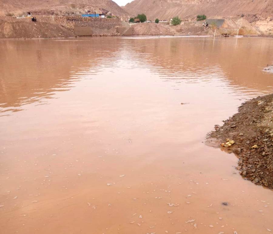 محافظ أسوان.. جهود لاحتواء تداعيات الأمطار الغزيرة والسيول 