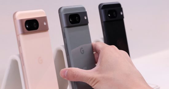 إيه الفرق؟.. تعرف على أبرز الاختلافات بين هاتفى Google Pixel 7 Pro و Pixel 8 Pro