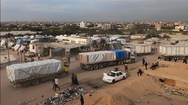 الأردن: عبور 118 شاحنة جديدة من المساعدات الإنسانية إلى غزة