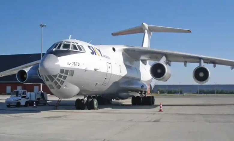 هبطت الطائرة Il-76TD الروسية المتخصصة في نقل الأسلحة في إيران